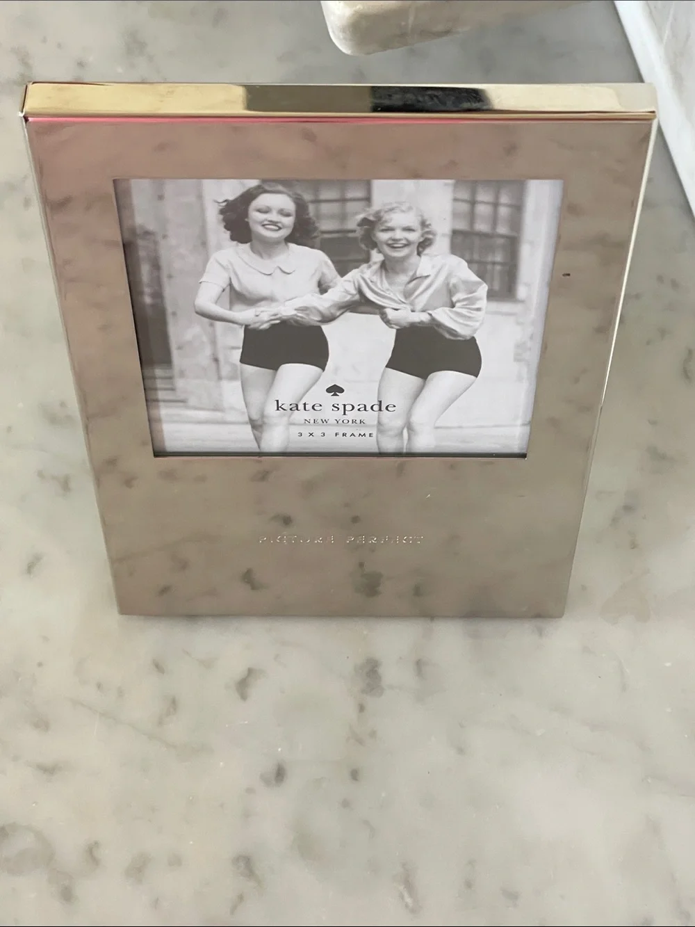 kate spade LENOX Mirrored Glass 3x3 Frame in Silver Picture Perfect
